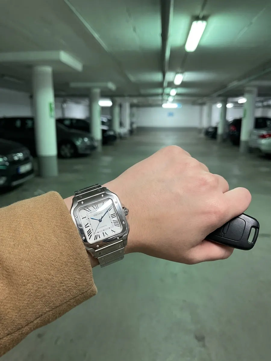 Seiko Mod Santos – Brown Dial on the wrist