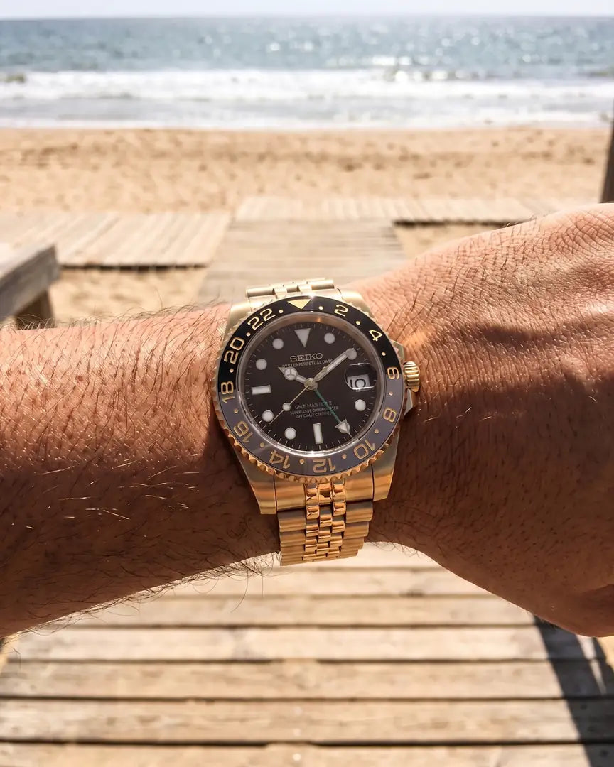 Seiko Mod GMT – Silver Horizon on the wrist