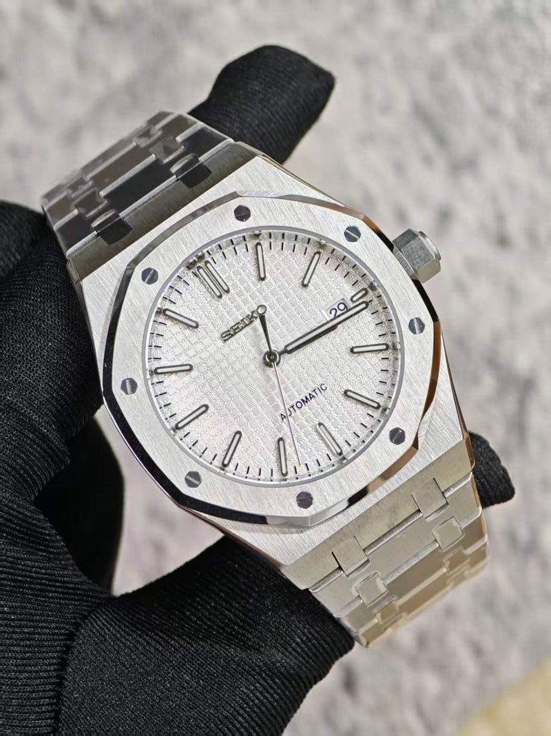 Seiko Mod Royal Oak – White/Silver Tapisserie Dial