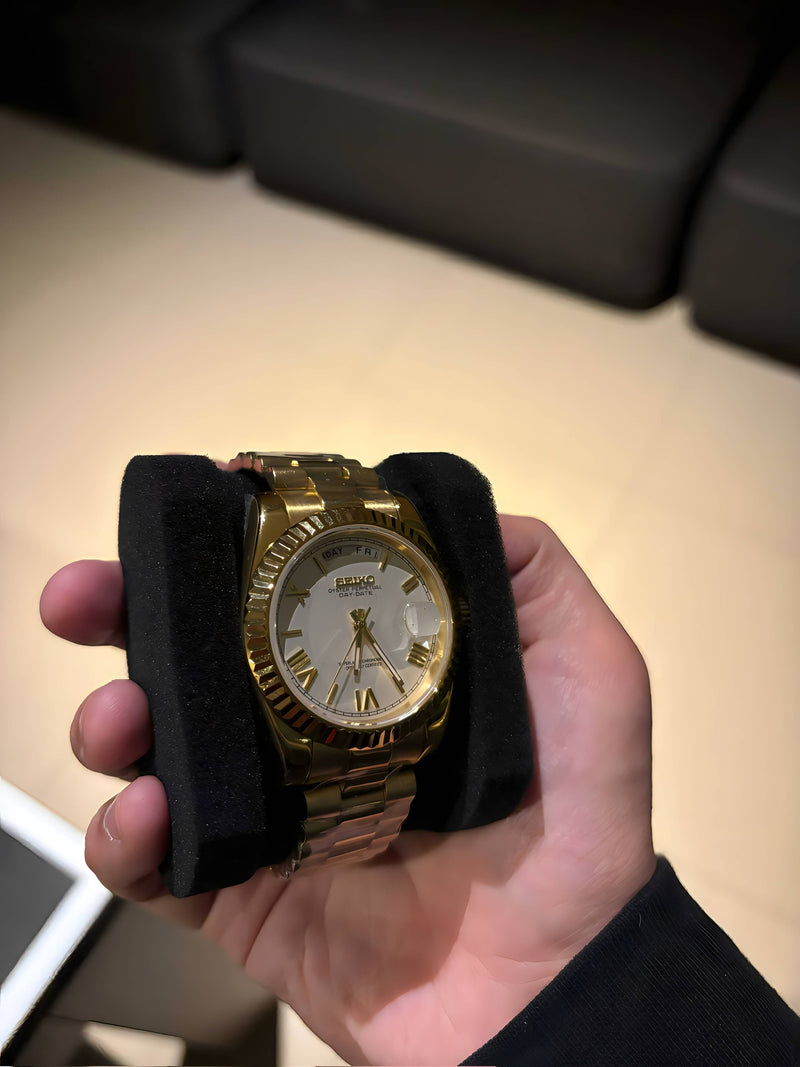 Seiko Mod Day-Date – Full Gold White Roman Dial reference view 3