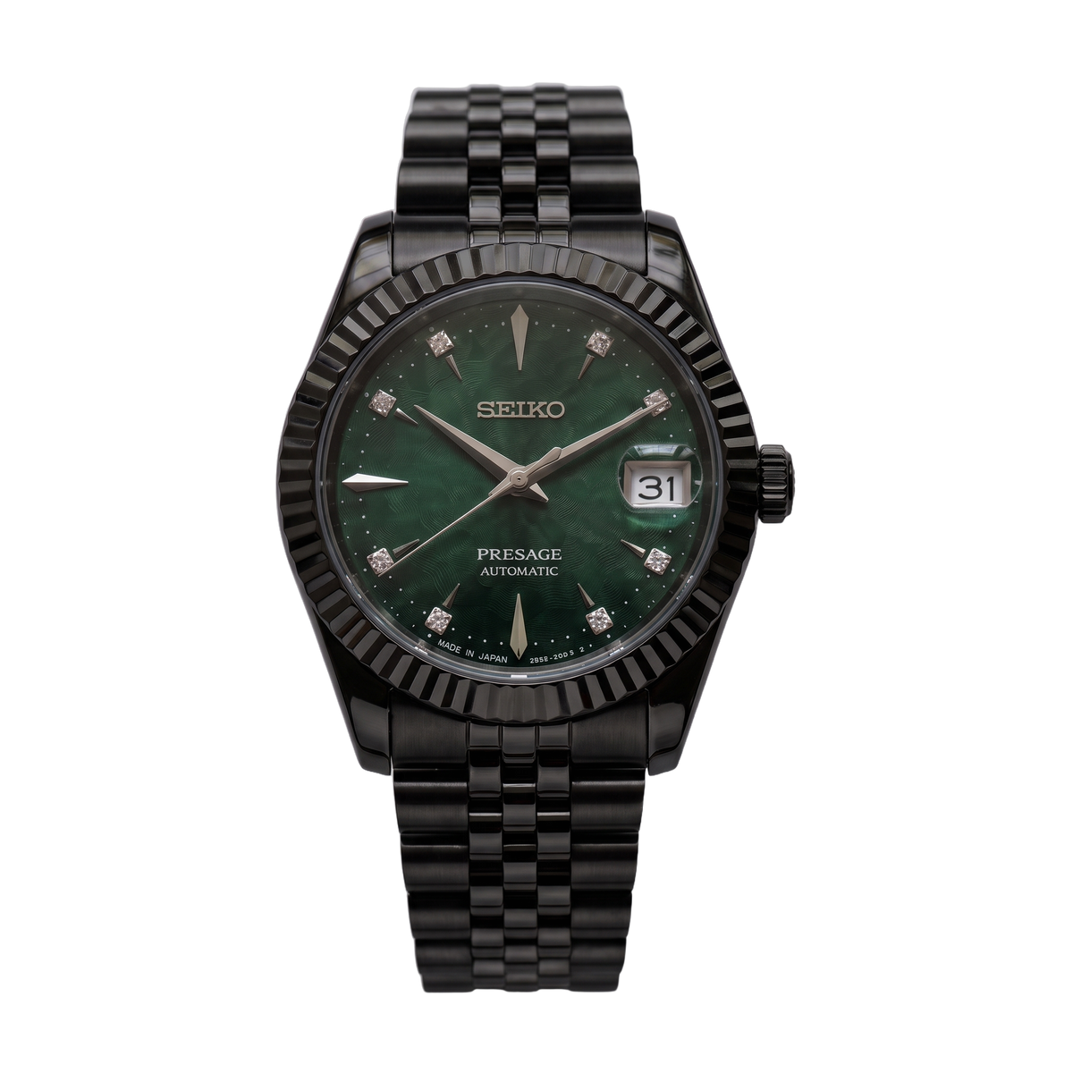 Emerald Nocturne front view on Jubilee