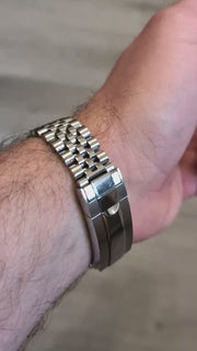 Seiko Mod Datejust – Pink Arabic product video
