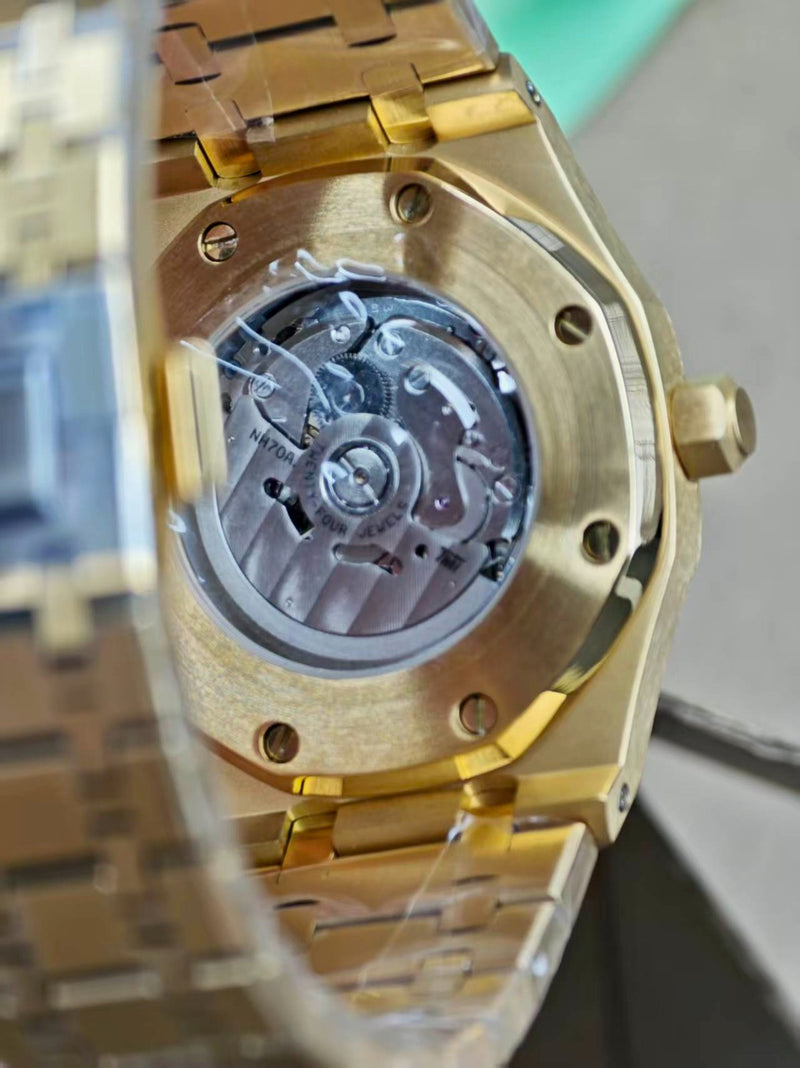 Seiko Mod Royal Oak Skeleton – Gold exhibition caseback