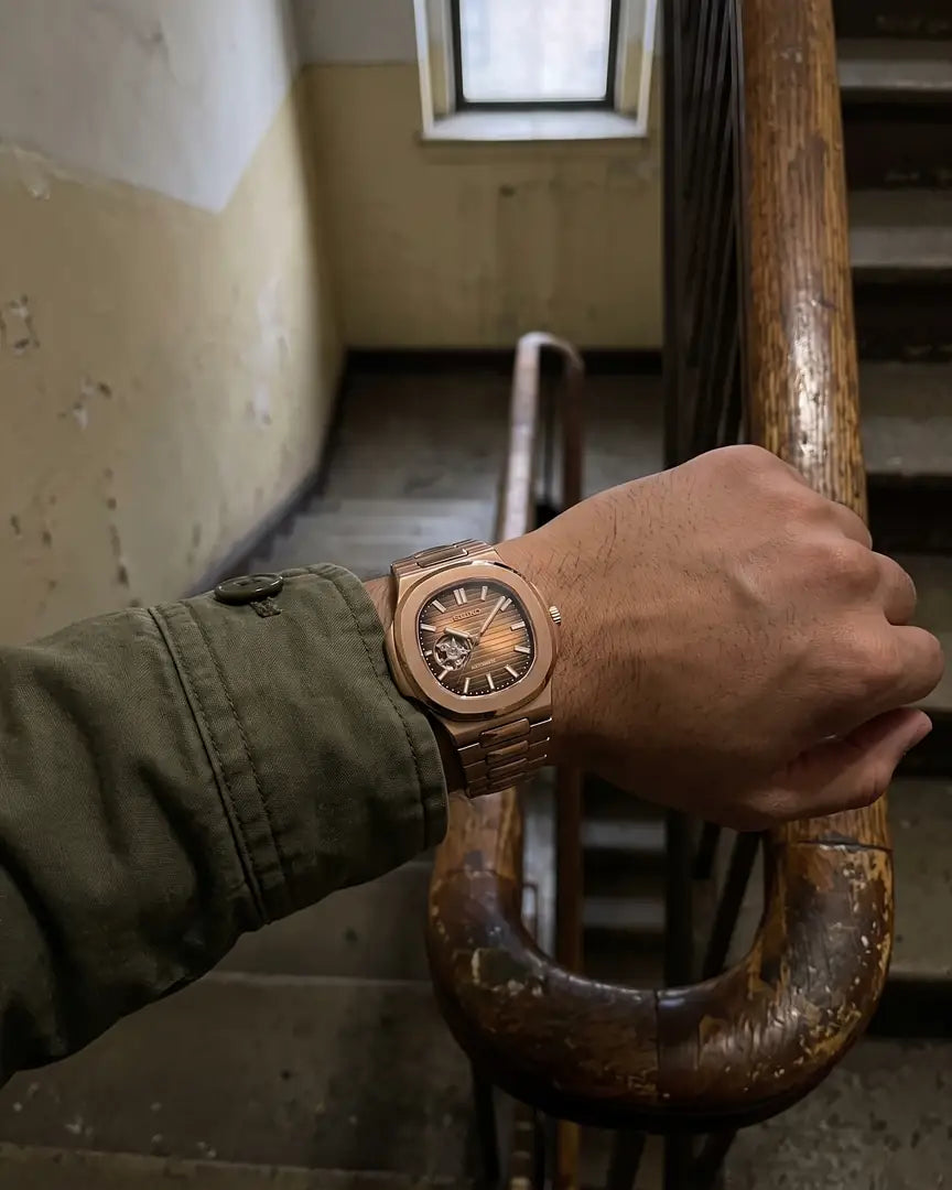 سيكو مود نوتيلوس – مينا تيفاني بقلب مفتوح on the wrist