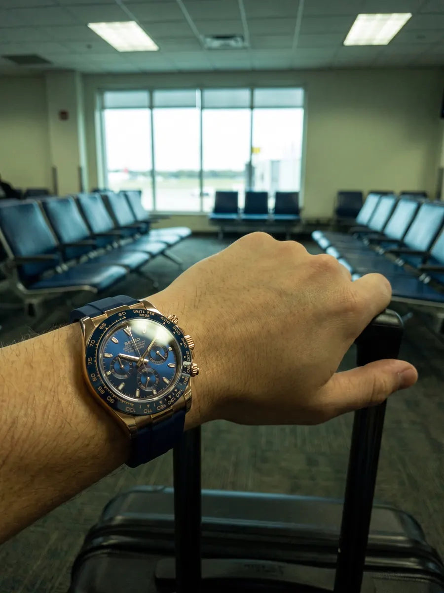 Universal Bracelet on the wrist