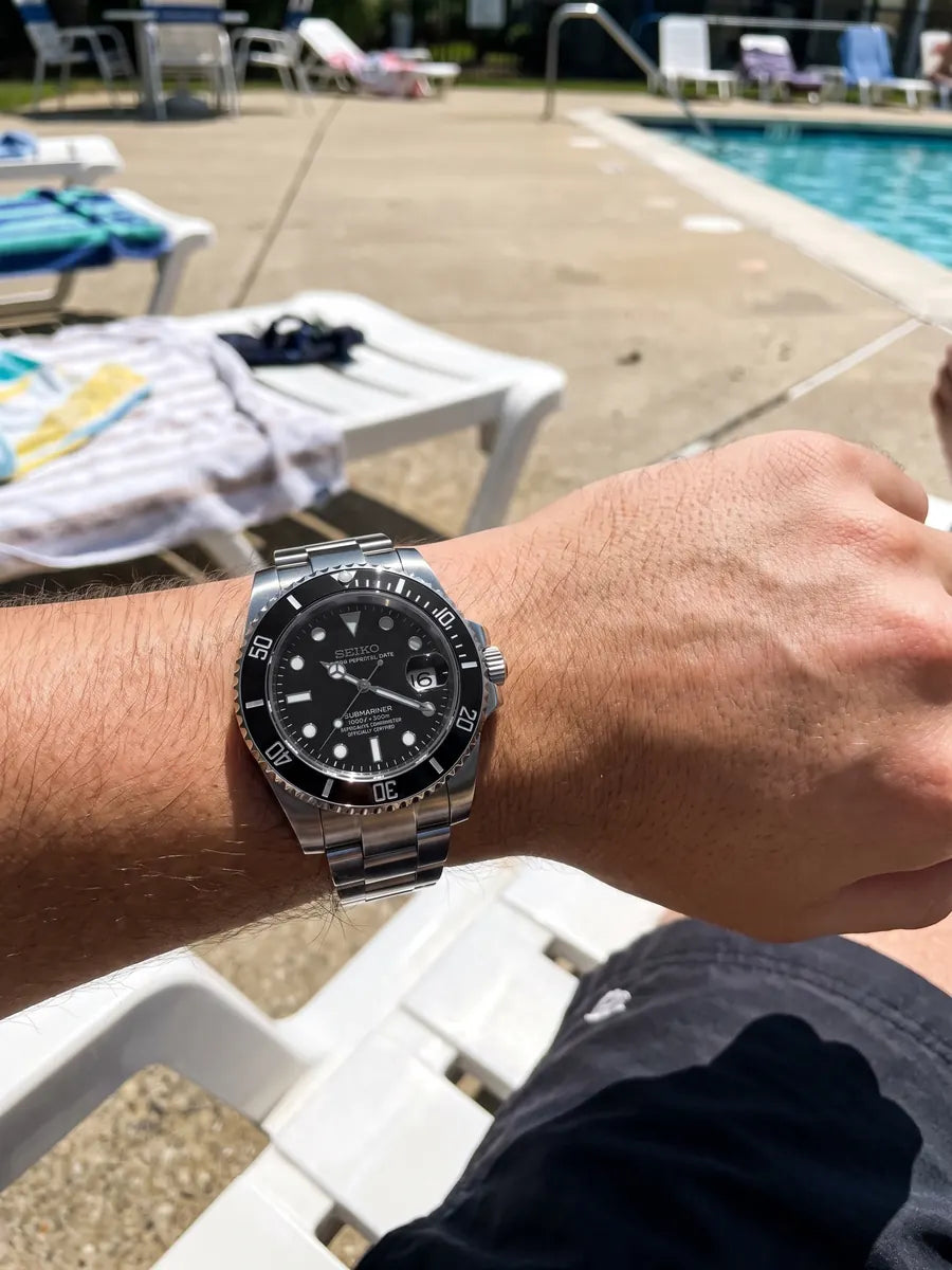 Seiko Mod Submariner 24H – Purple Joker on the wrist
