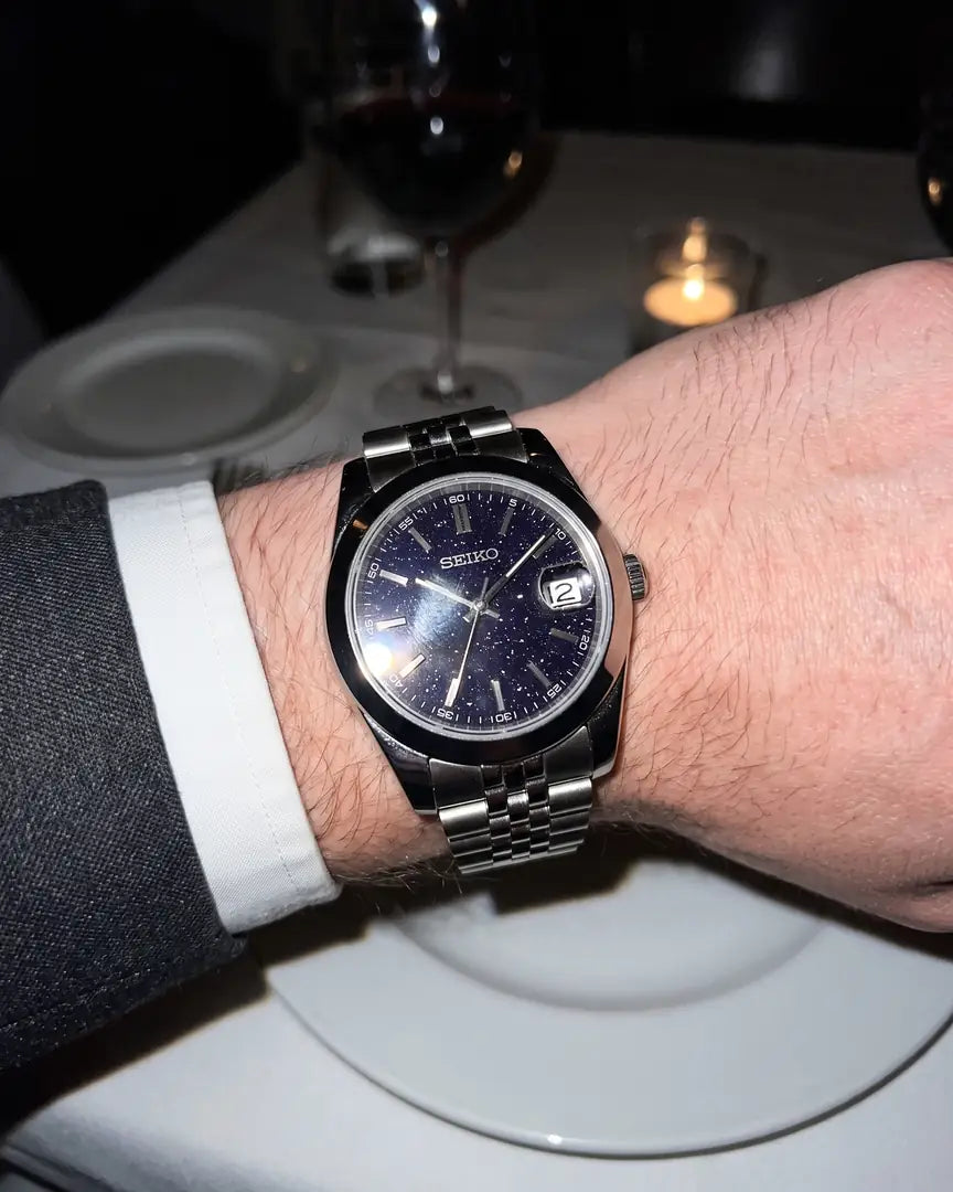 Oyster Mod Bracelet on the wrist