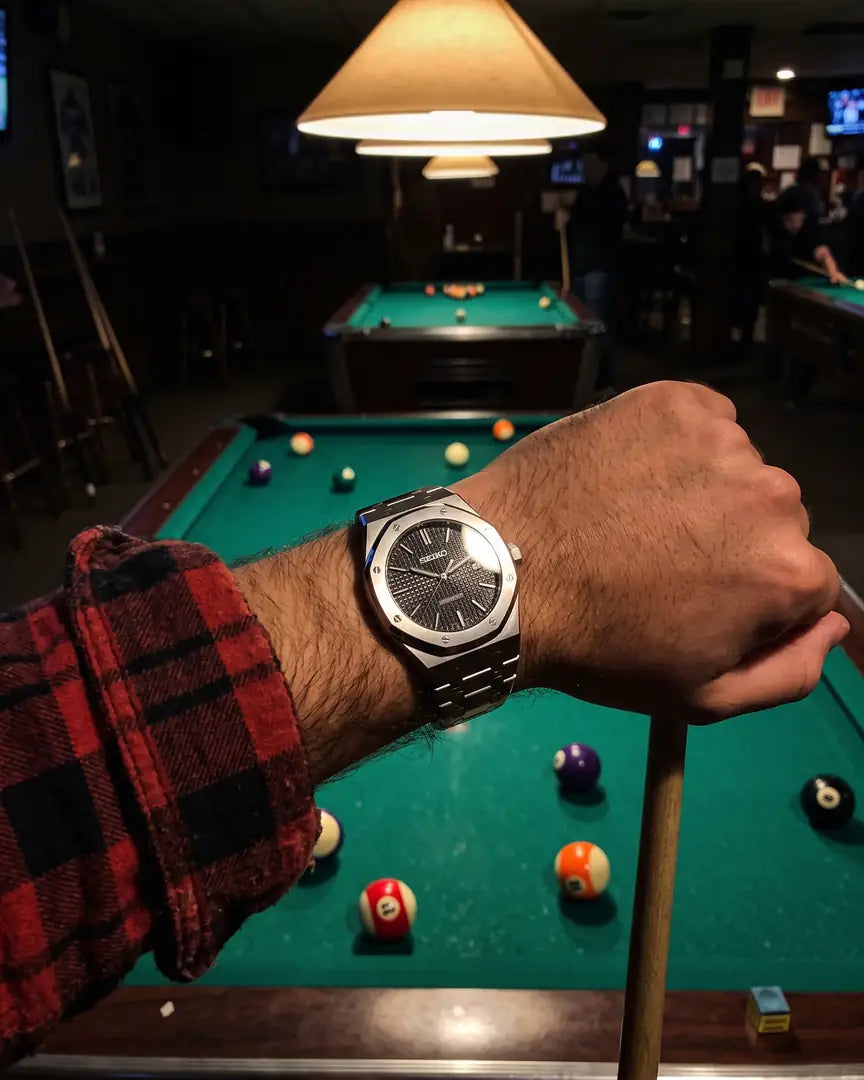 Seiko Mod Yacht-Master – Gold & Black on the wrist