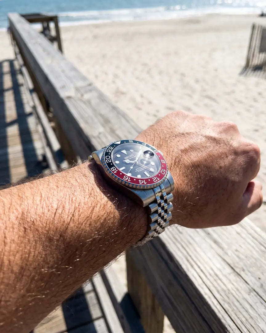 Seiko Mod GMT – Two-Tone Zombie on the wrist
