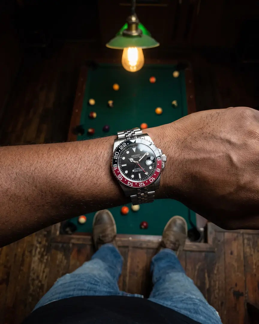 Seiko Mod GMT – Silver Horizon on the wrist